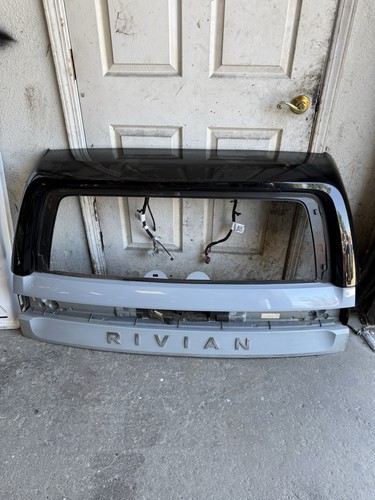 RIVIAN R1S TAIL GATE 2021 2022 2023 2024 OEM