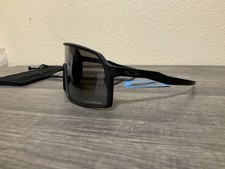 NEW OAKLEY OO9406 Sutro Rectangular Sunglasses Black frame - Prizm lens