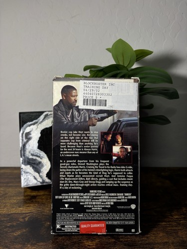 2001 Training Day / VHS / Rare / Vintage / Classic / Denzel Washington / Case🎬 - Picture 2 of 3