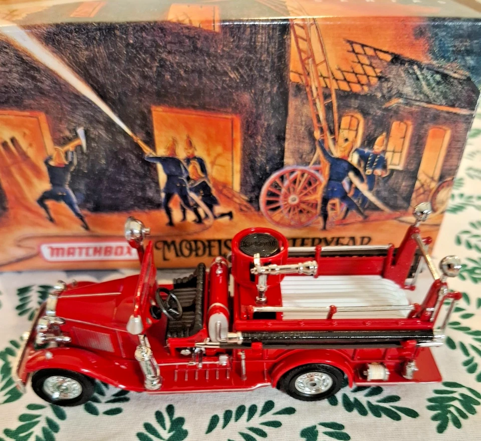 Matchbox Modell YFE09- 1932 Ford AA OPEN CAB mit  OVP - Bild 2 von 4