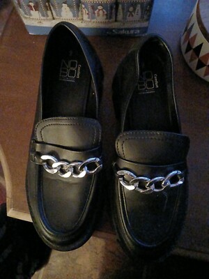 No Boundaries NOBO Loafers Women  9 Black Chunky Chain Detail Slip-On Comfort