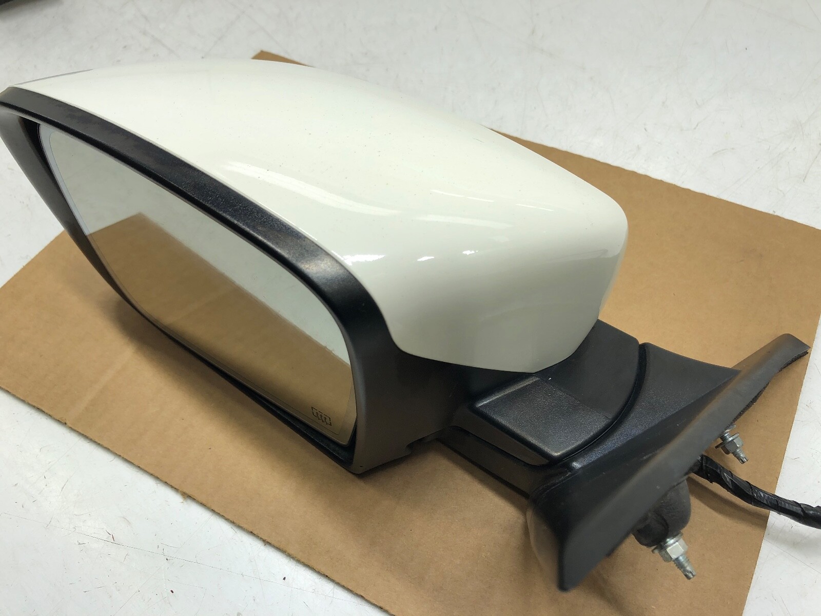 2014-2019 MASERATI GHIBLI LEFT DRIVER SIDE REAR VIEW MIRROR OEM.