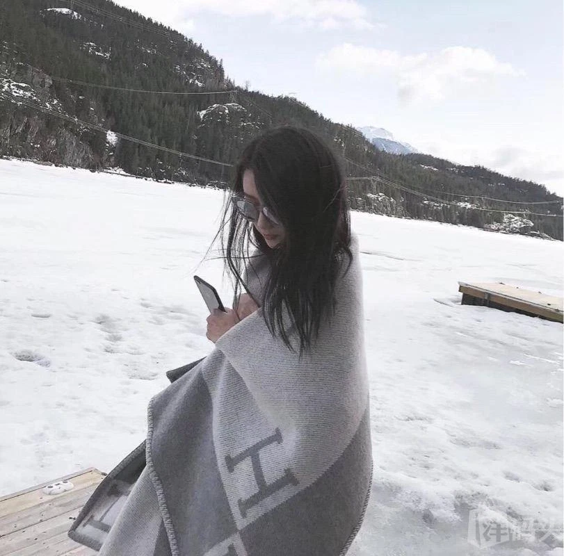 Hot Blanket Wool Cashmere Throw Plaid Blankets Shawl Aircraft Sofa  130*180 - Image 4 of 4