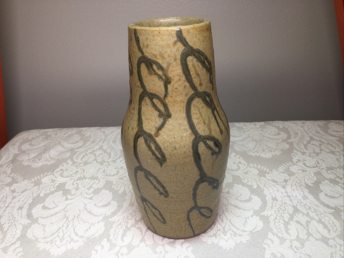Japanese Old Iga-ware Swirl Pattern FLOWER VASE, Ikebana 7.5” T