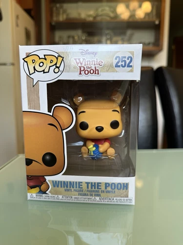 Funko Pop! Vinyl: Disney - Winnie the Pooh (Seated) #252