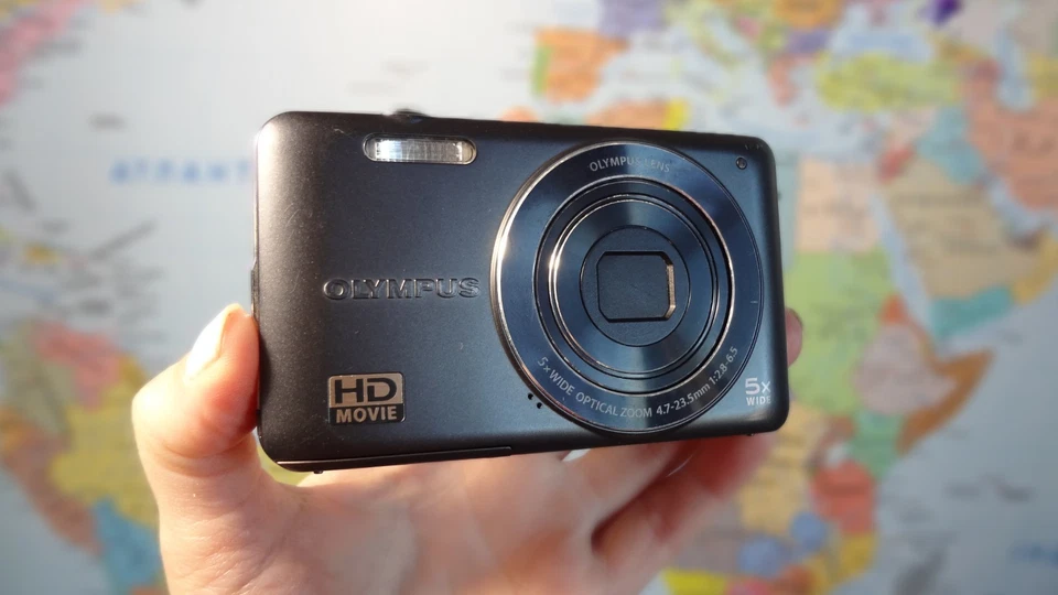 Olympus VG-120 14MP Digital Camera - Black Fully Working Great Shape - Image 2 of 4