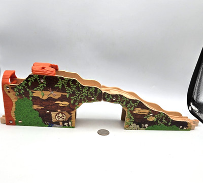 Thomas & Friends Wooden Railway Train Tank Engine - Log Tunnel Arch Bridge