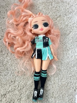 Kicks Babe  aus der L.O.L. O.M.G. Sports Serie (Wave 2   Soccer/Football).