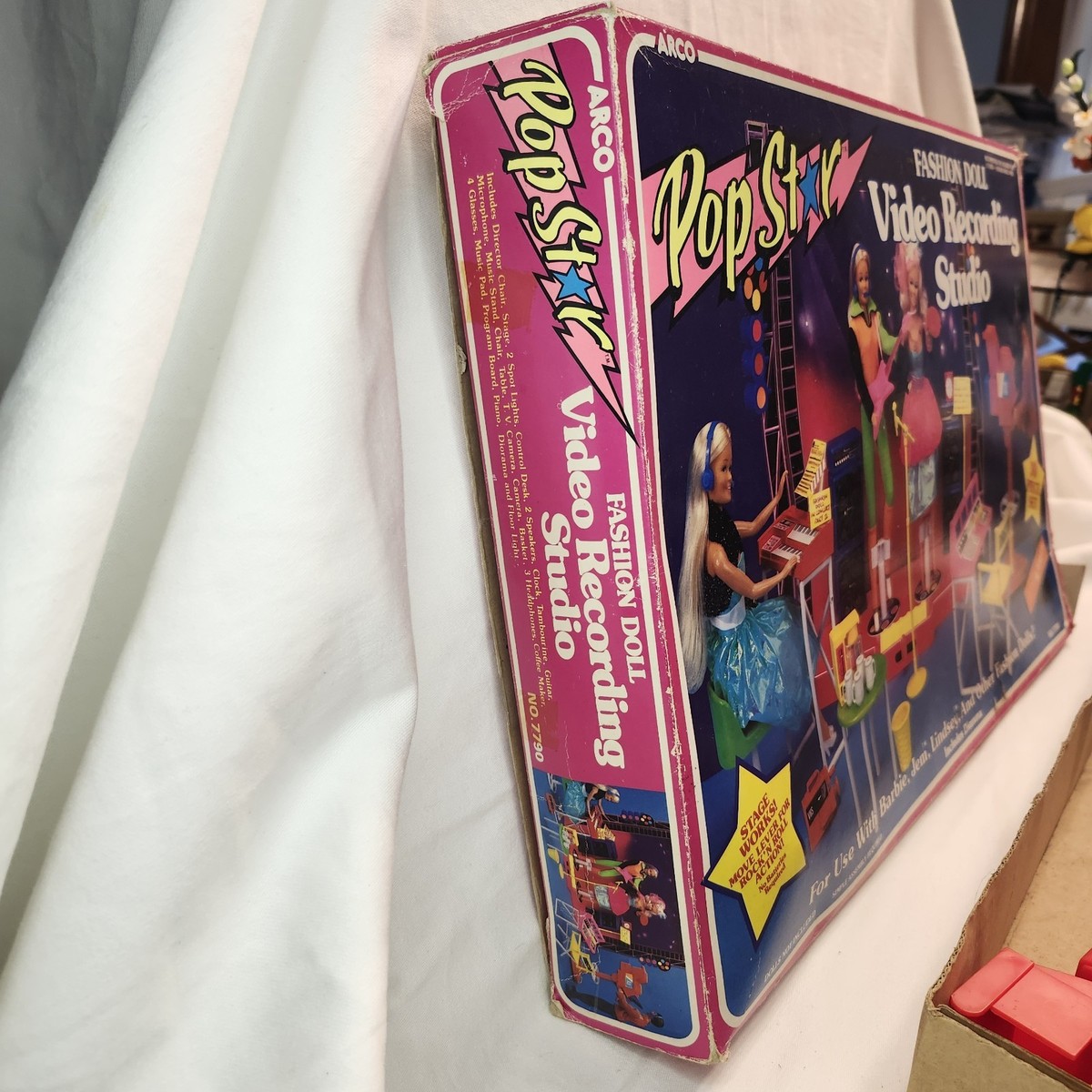 1985 ARCO Barbie POP STAR Fashion Doll Video Recording Studio 1985 ARCO Barbie POP STAR Fashion Doll Video Recording Studio
