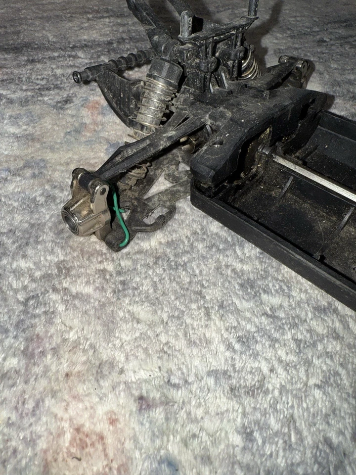 Rc Body Chassis - Image 3 of 4