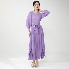 Large-size Women Lantern Sleeve Lace-up Pleated Temperament Long Dress Crew Neck