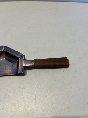 Gallia Art Deco Krümelheber aus versilbertem Metall und Holz - Bild 3 von 7