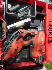 Hilti GX-3 Gas-Actuated Fastening Tool Metal Stud Framing Gun in case 2020 great