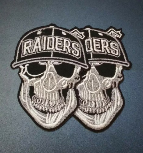 2 Rare Oakland Las Vegas Raiders Skull 