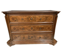 Cassettone Luigi XVI fine del XVII secolo in noce