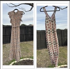 Bundle Item: Includes 2 Dress Gianni Bini And SHEIN In Excellent Condition Large