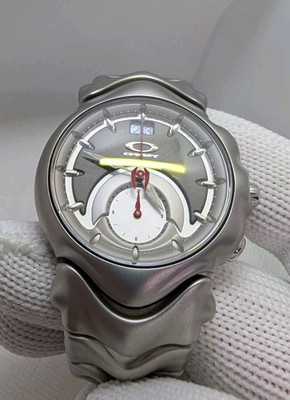 MINT Authentic Oakley Judge 1 I grey dial watch timebomb doubletap gmt tb mm
