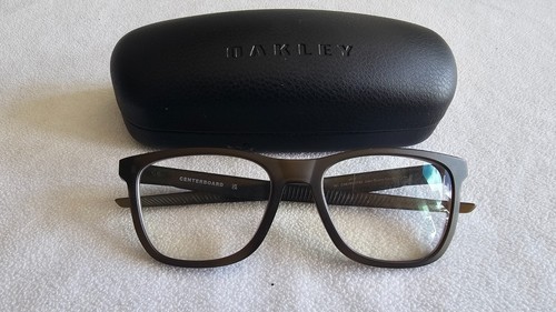 Montures de lunettes Oakley CENTERBOARD. OX8163-0753 marron satiné fumé. Avec étui.