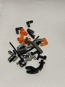 LEGO Bionicle Boxor (8556) with instruction booklets and most of the pieces