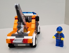 LEGO CITY: Tow Truck (7638) Complete Set (Retired)