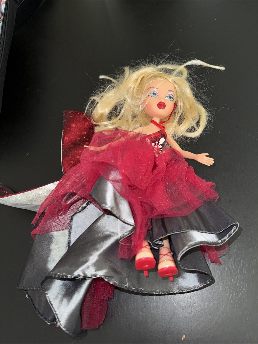 Bratz Winter Ball Beauty Cloe, Ages 6+, 2004 | eBay