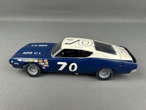 Custom Lane Sammlerstücke 1/24 Maßstab 1969 J.D. McDuffie #70 Ford Torino Schnitzerei - Bild 2 von 10