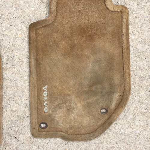 Vintage Volvo 940 / 960 Tan Carpet Floor Mats Complete Set of 4 OEM Made in USA - Picture 8 of 18
