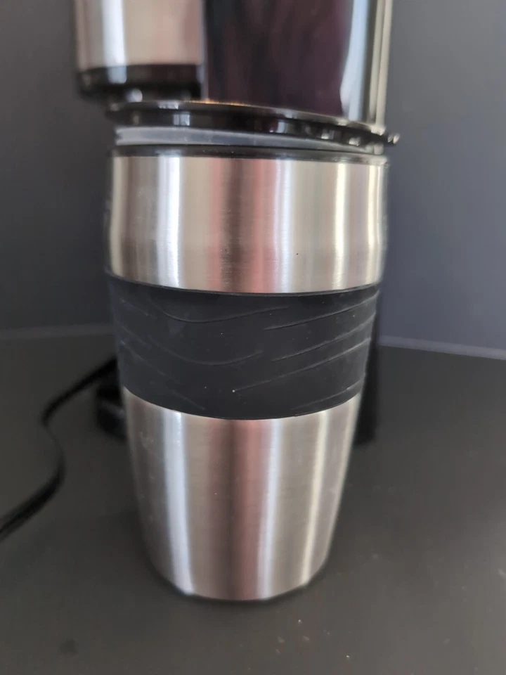 Персональная кофеварка ADIRchef 800-01-BLK Grab N' Go с дорожной кружкой 15 унций - Изображение 4 из 4