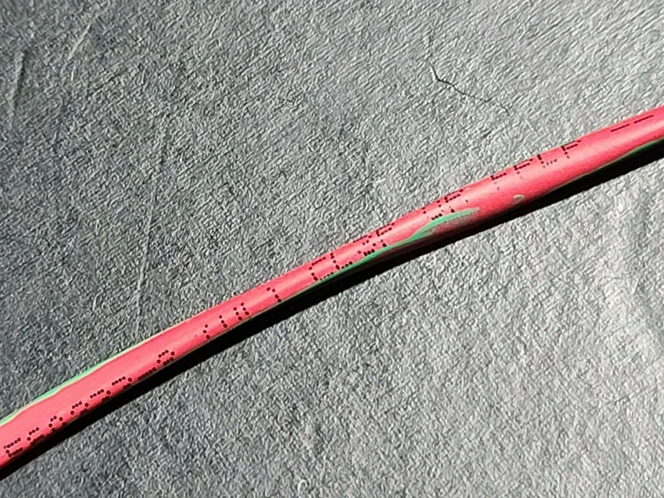 Cable de alarma contra incendios sólido Carol E3512S 16/2C FPLP rojo con raya verde/100 pies Foto 4 de 4