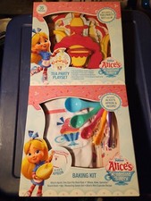 Disney Junior Alice's Wonderland Bakery -Tea Set and Baking Kit