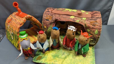 Squirrel Toy Fisher Price Woodsey Woodsey Squirrel Family Log