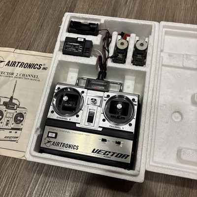 AirTronics Vector VT2R 2 Channel Digital Transmitter Remote Control SANWA (C9B3)