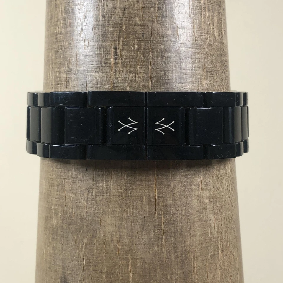 ToyWatch relógio estilo mergulhador mostrador preto data 5 ATM pulseira de acrílico - Imagem 4 de 4