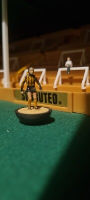 subbuteo équipe Barnet ou Hull city version HW | UK