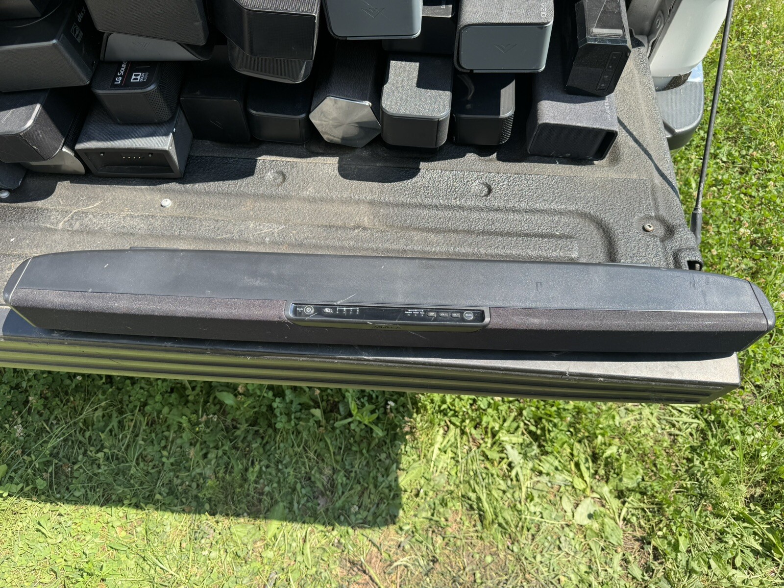 Insignia Soundbar Home Theater Speaker w/ Bluetooth (NS-SB316) Black No Remote-image