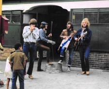 * CREEDENCE CLEARWATER REVIVAL * signed 8x10 photo * DOUG COSMO CLIFFORD * 4