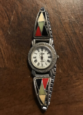 VINTAGE 90's RETRO COLLEZIONI EMBOSSED CASE WOMEN'S WATCH #9725, New Battery