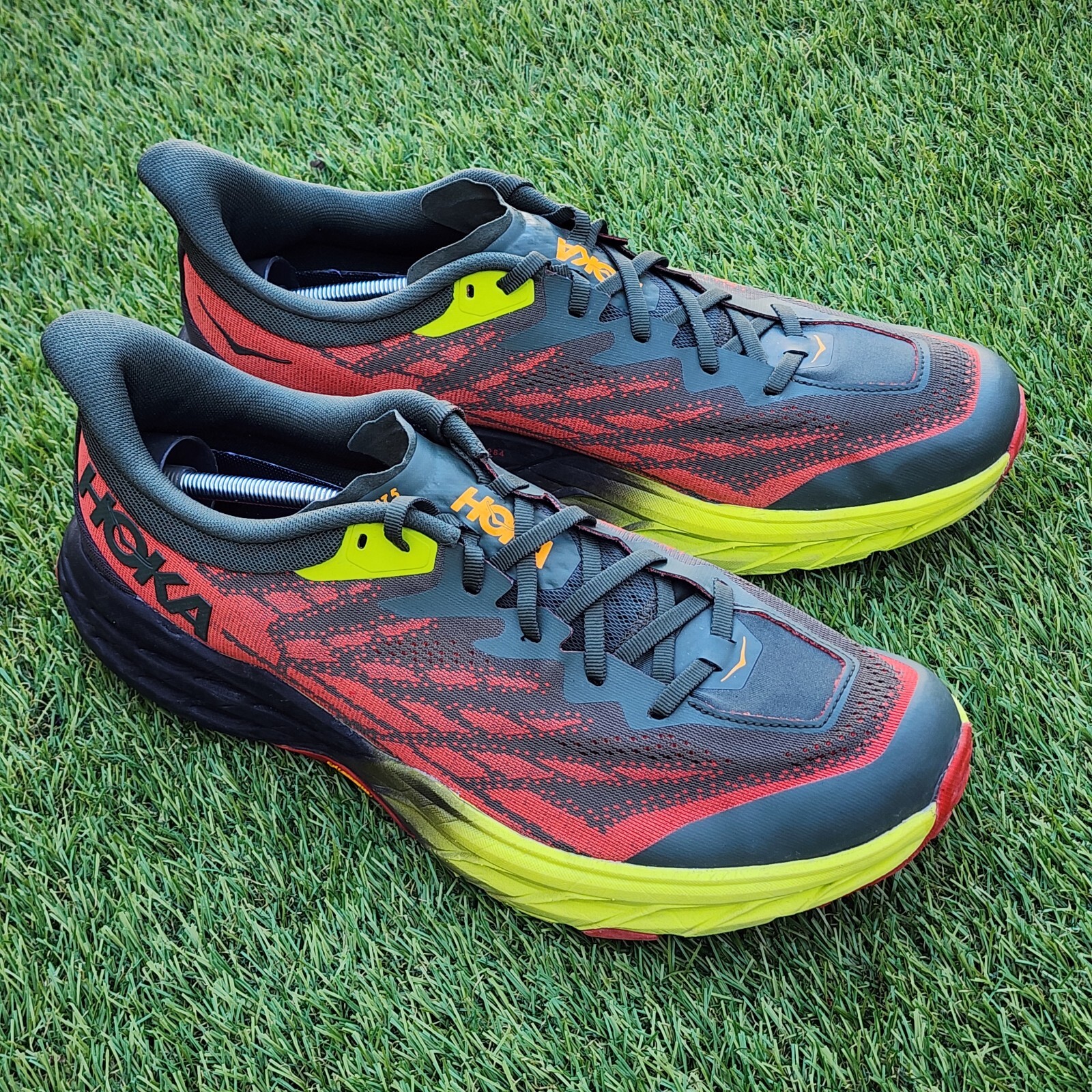 HOKA SPEEDGOAT 5 Mens Athletic Shoes SIZE 14 EE W… Gem