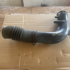 88 Mazda 323 Non-turbo Air Intake Tube Hose