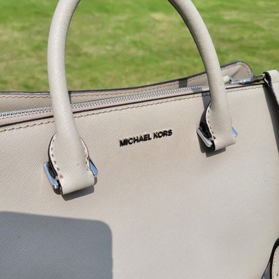 MICHAEL KORS SELMA MEDIUM TOP ZIP SAFFIANO LEATHER SATCHEL GRAY