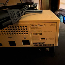Microsoft Xbox One S 1TB White Home Console 4K UHD Blu-Ray HDMI