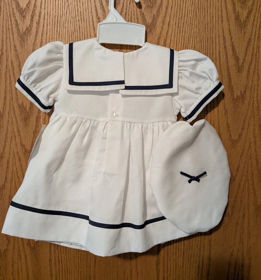 Vestido náutico marinero blanco vintage Carriage Boutiques con sombrero y flores nuevo con etiquetas 3M Foto 2 de 4