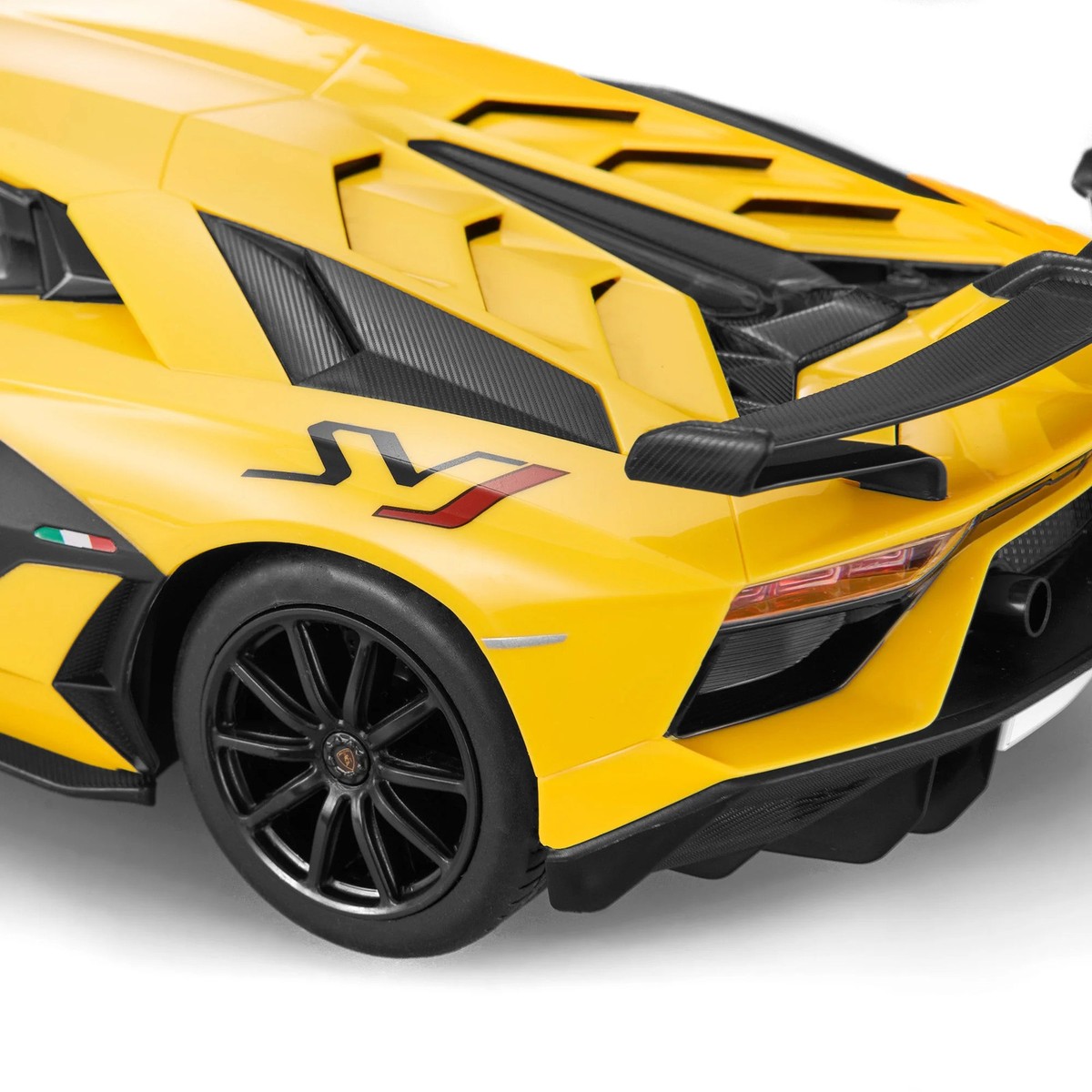 PUMA Ultra vs Lamborghini Aventador: De ultieme snelheidstest