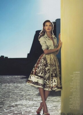 Prada Vintage Spring 2004 Milan Postcard Print Cotton Pleat Circle
