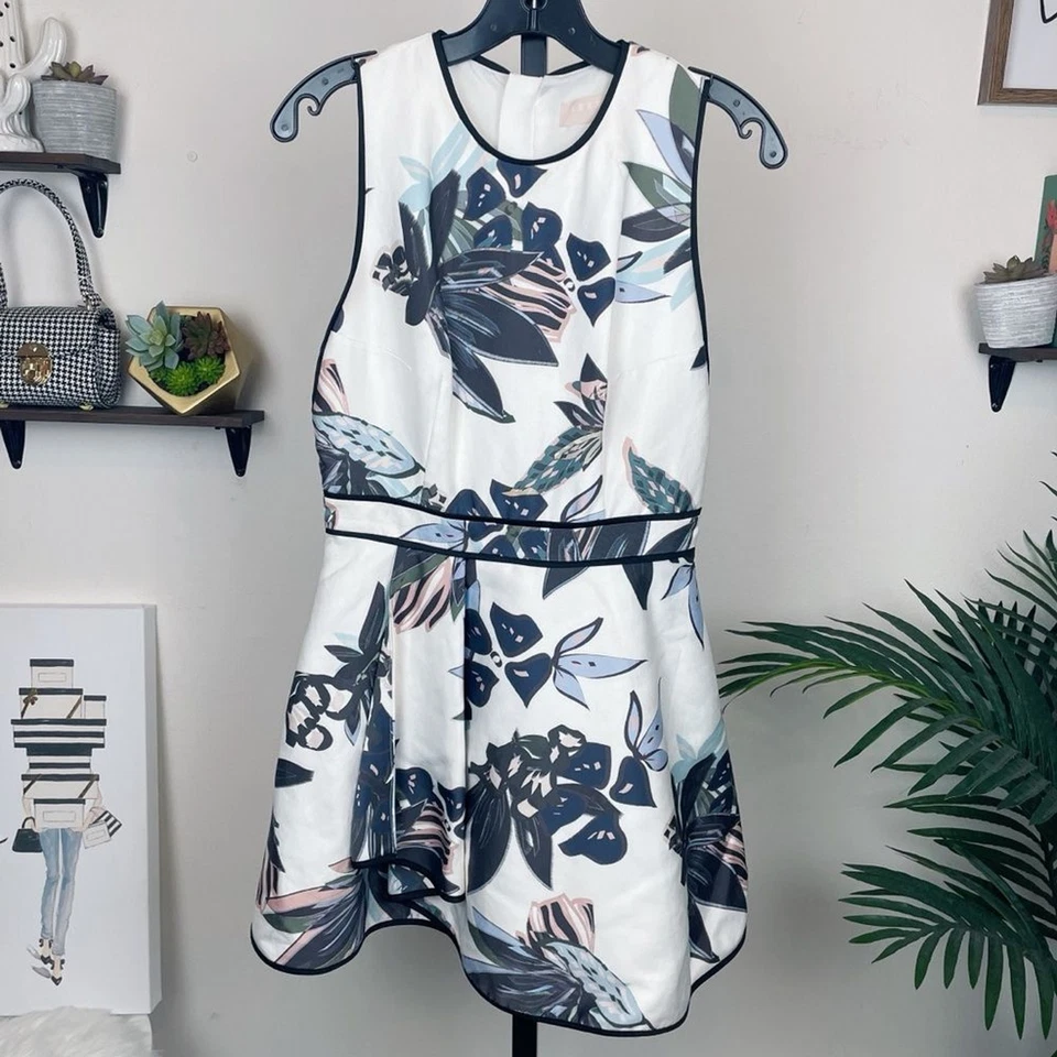 Женское мини-платье Keepsake the Label с цветочным рисунком размер M - Изображение 4 из 4
