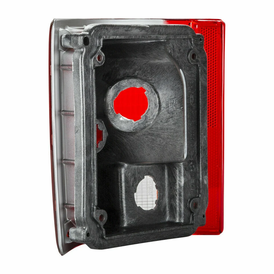 For GMC C K 15 25 35 1500 2500 3500 Tail Lamp Brake Lamp Assembly Passenger Side - Image 4 of 4