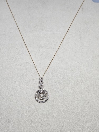 Colgante de diamantes de 9 quilates en cadena de oro de 18" (2,71 g) - Imagen 2 de 7