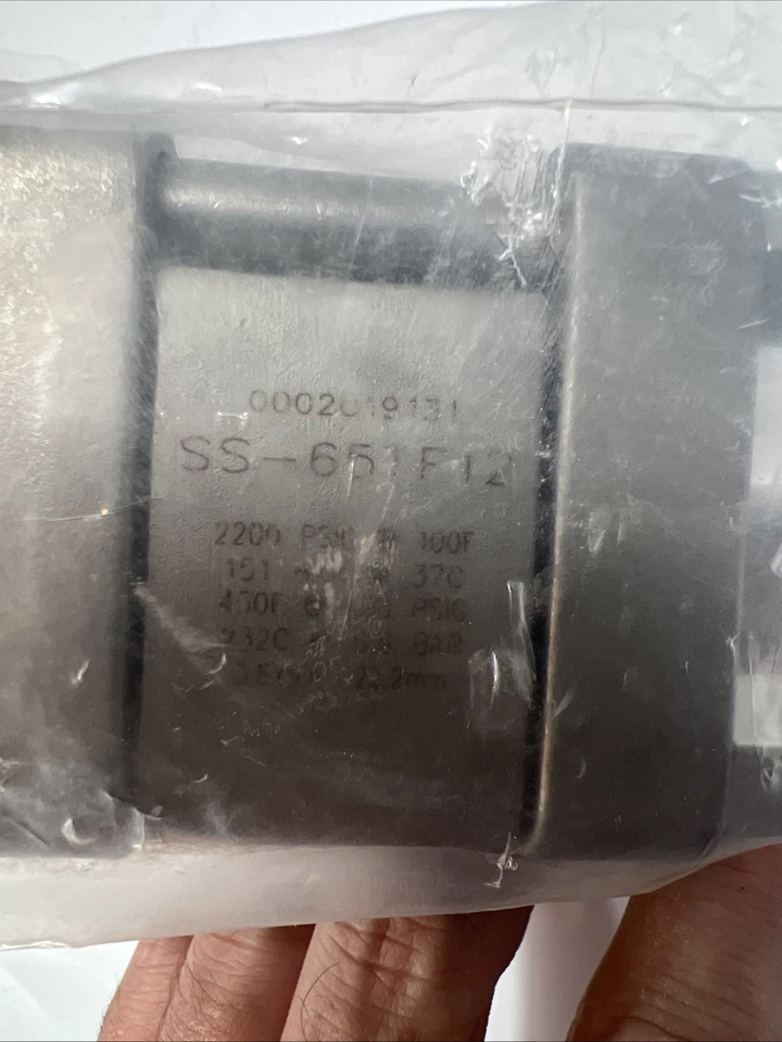 Swagelok SS-65TF16 из нержавеющей стали ручной шаровой клапан 1 дюйм - Изображение 4 из 4