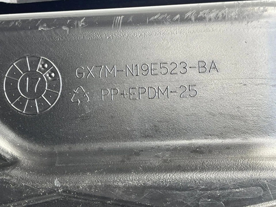 Jaguar XE 2016-2020 maletero carga revestimiento alfombrilla negro 61108 Foto 2 de 4