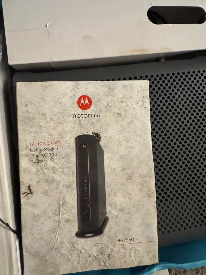 MOTOROLA MG7550-30 AC1900 WIFI ROUTER 16X4 CABLE MODEM PLUS ROUTER - Image 2 of 4